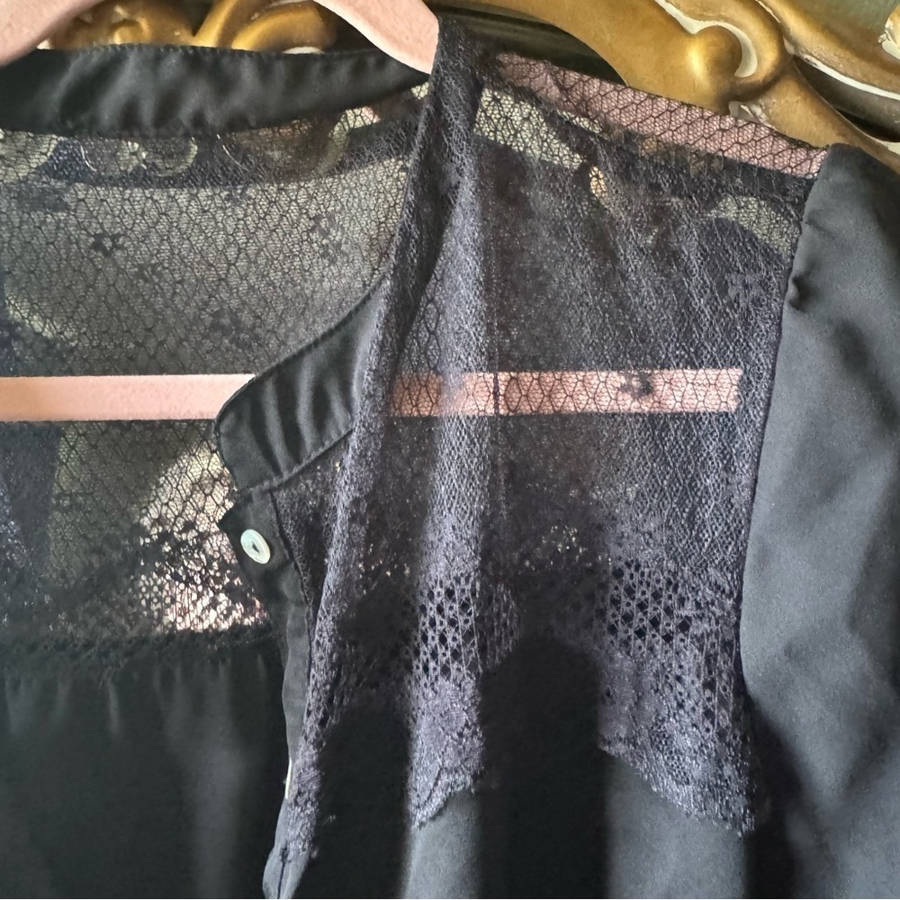Long sleeve tie waist blouse size xl - Picture 3 of 7